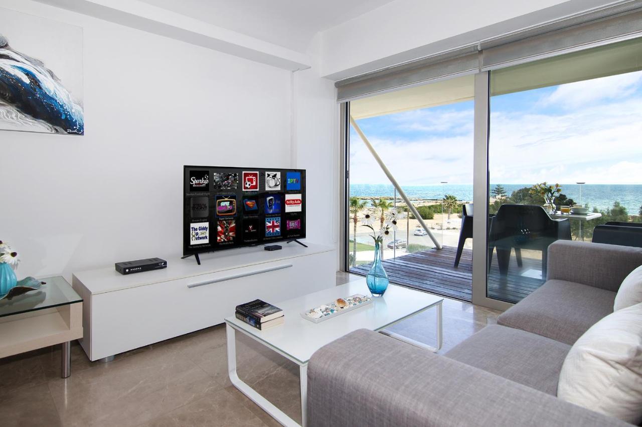 Apartment Josephine - Beachfront Protaras Bagian luar foto